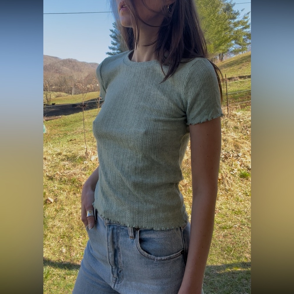 POINTELLE Soft Green Short Sleeve Tee with Lettuce Edge (EUC) XS Cottagecore